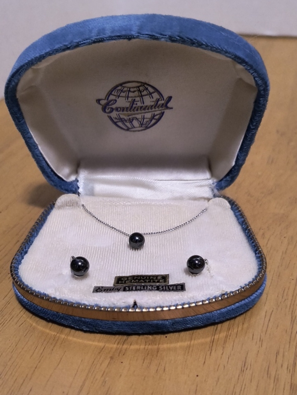 Vintage Sterling Silver Hematite Necklace and Stud Earrings Set in Black B3